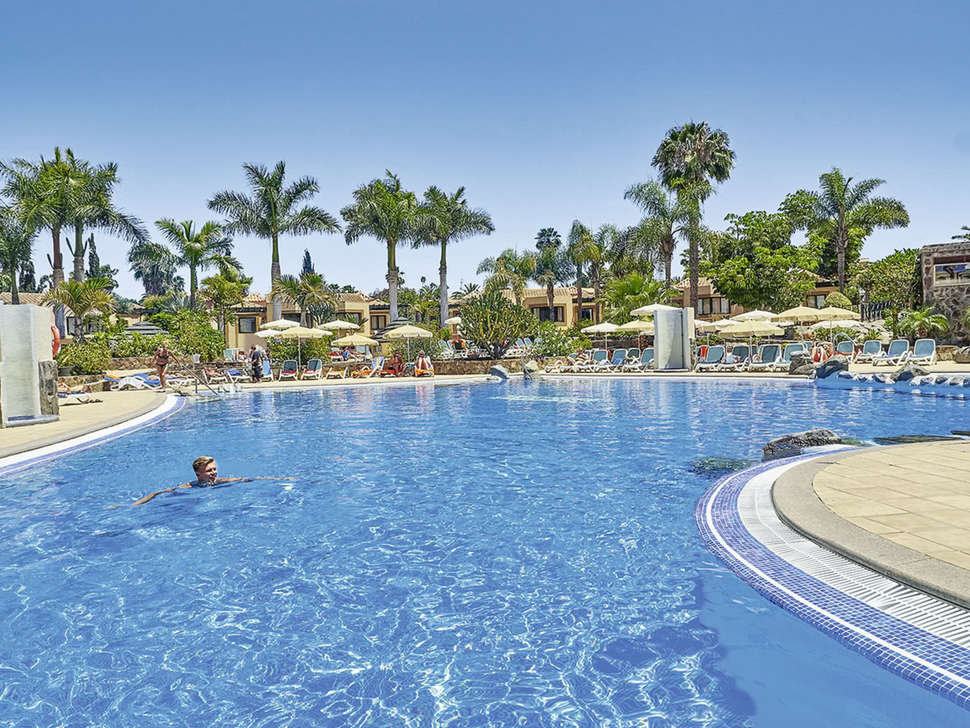 Een foto van het zwembad bij Allsun Hotel Esplendido