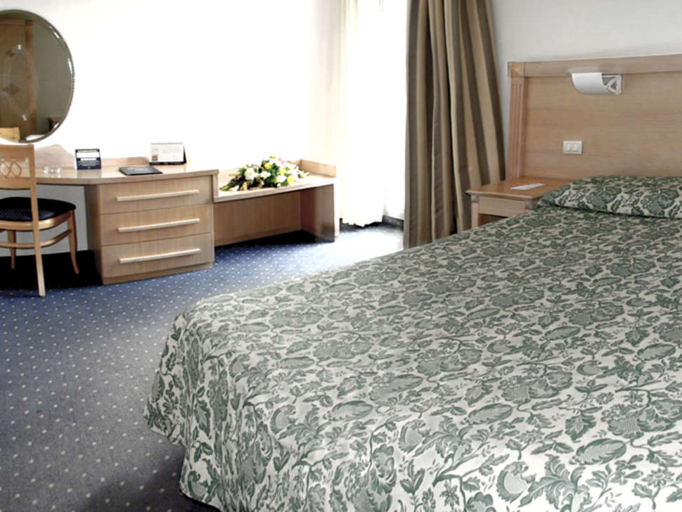 Ein Foto Grand Hotel Continental Tirrenia
