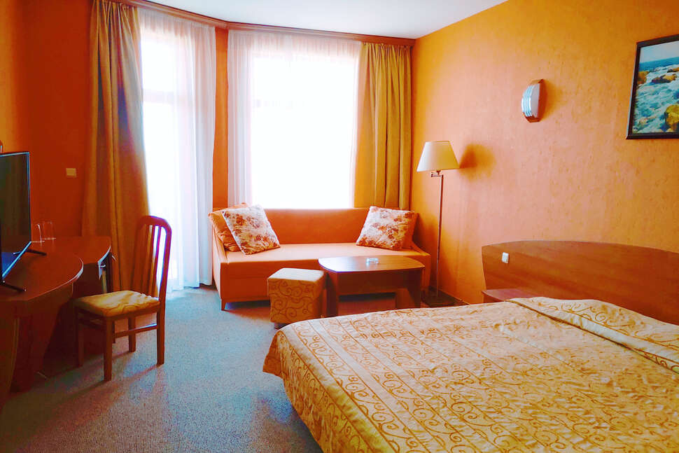 Een foto van Estreya Palace & Residence