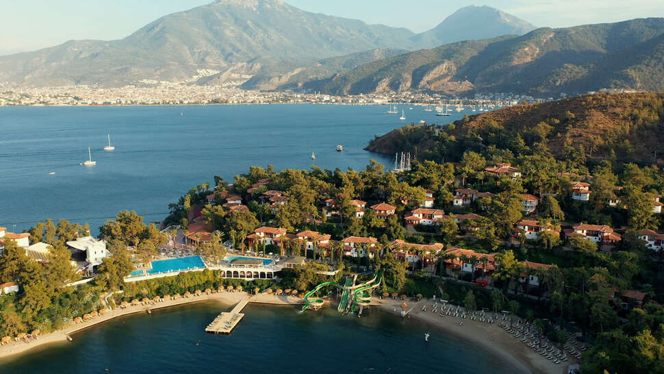 Een foto van het zwembad bij Club & Hotel Letoonia