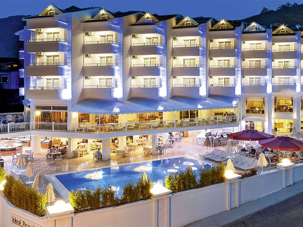 Een foto van het zwembad bij Piccolo Dream Hotel