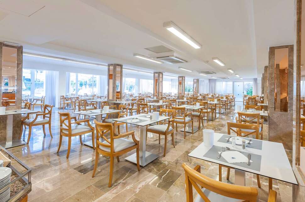 Een foto van de faciliteiten bij Eix Alcudia Hotel