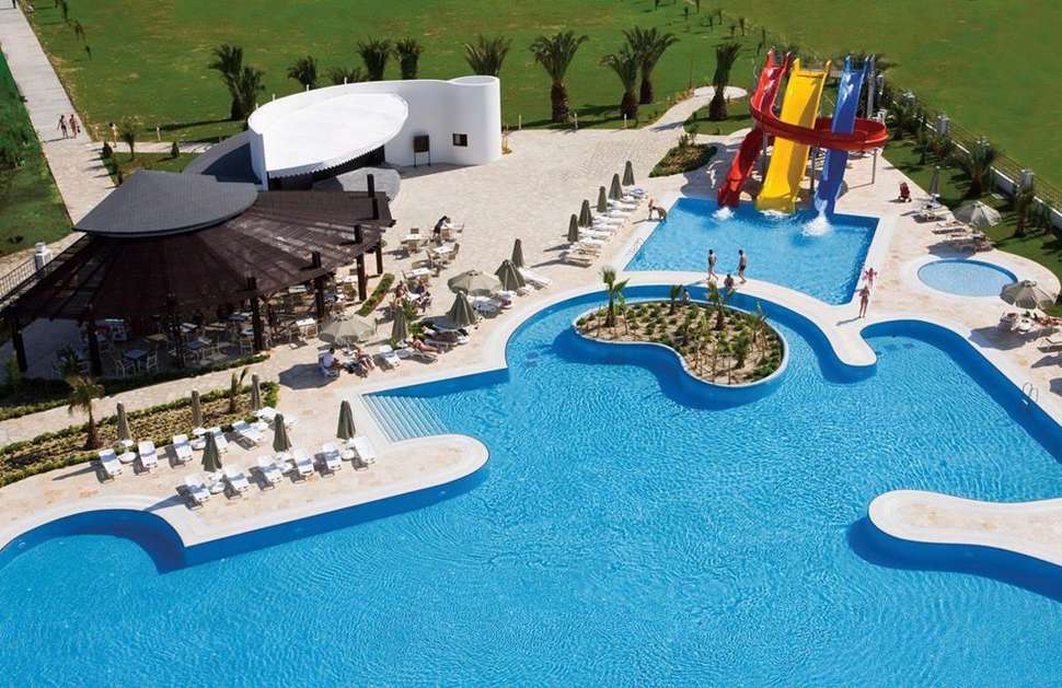 Een foto van het zwembad bij Hotel Melas Lara