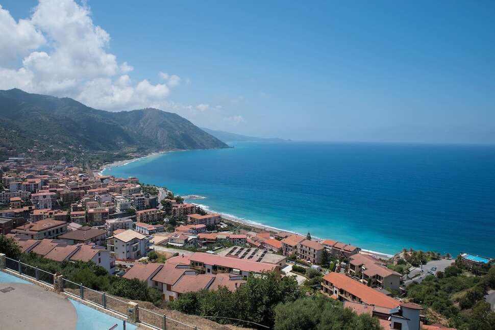 Een foto van het strand bij GH Avalon Sikani Resort