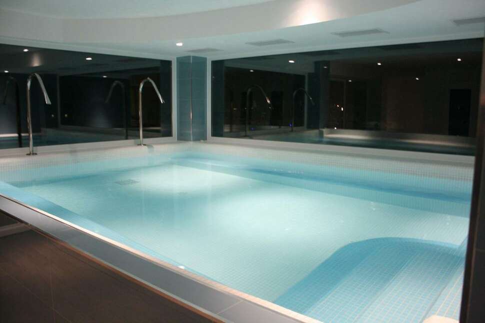 Een foto van het zwembad bij Hotel Nerja Club & Spa