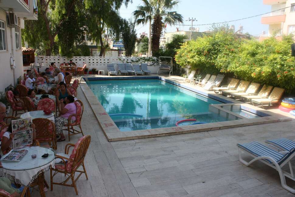 Ein Foto vom Pool im Saadet Hotel