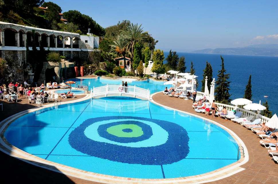 Een foto van het zwembad bij Asteria Ephesus Kusadasi