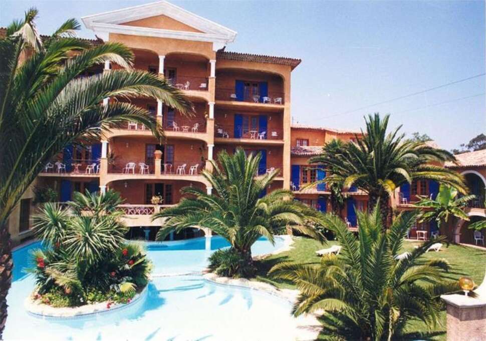 Ein Foto vom Pool im Hotel Quinta da Lagoa