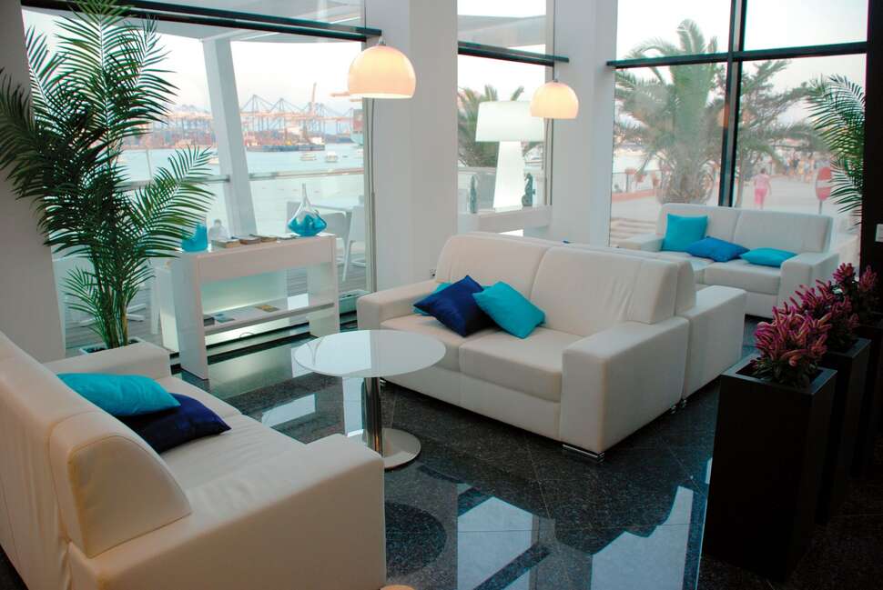 Een foto van het interieur van Hotel Water's Edge Birzebbuga