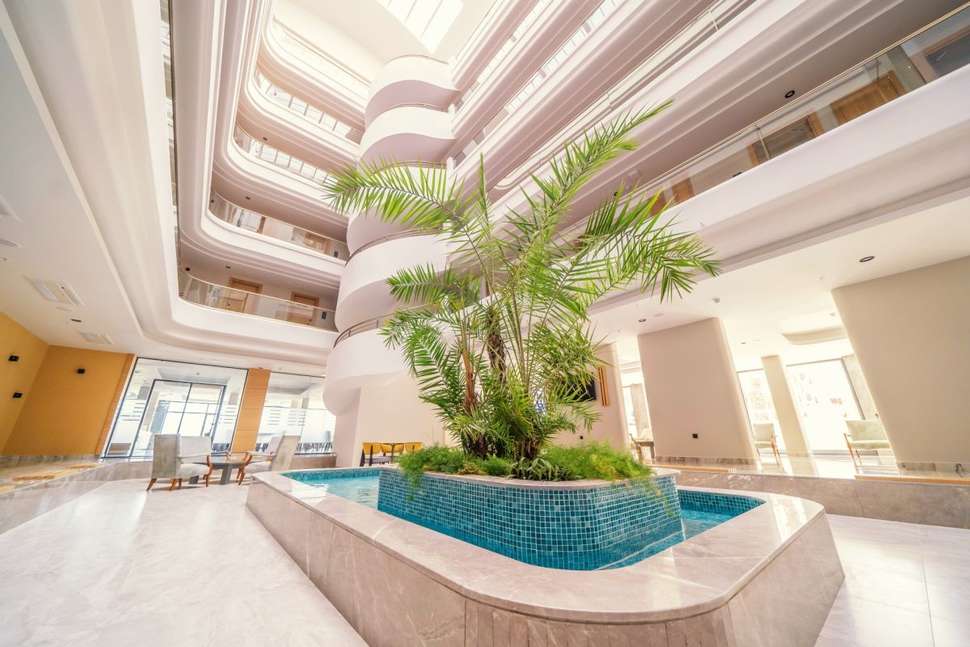 Een foto van het interieur van Premier Nergis Beach