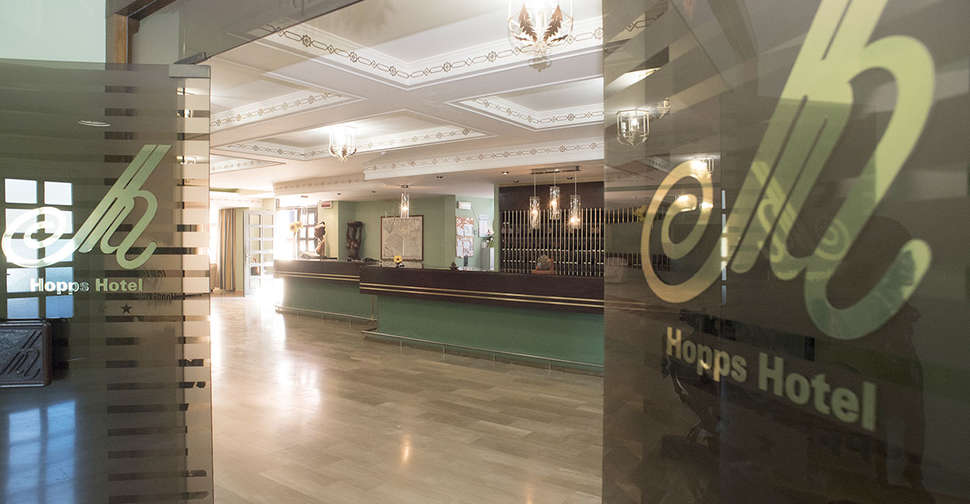 Een foto van het interieur van Hopps Hotel