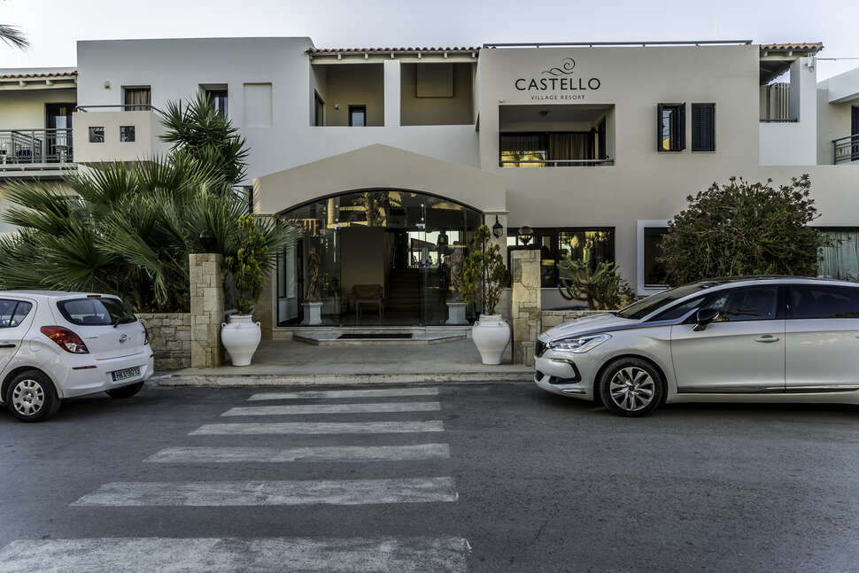 Ein Foto von der Außenansicht des Castello Village Resort