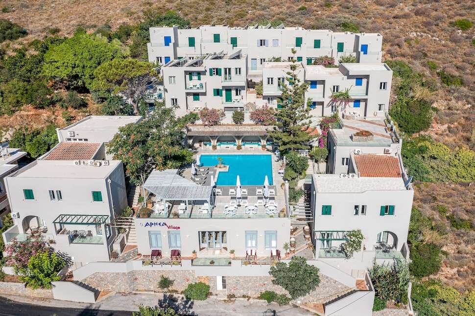 Een foto van het zwembad bij Aphea Village
