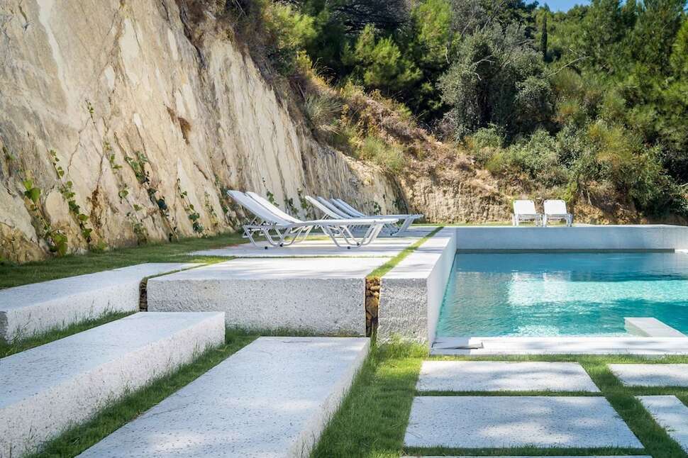 Een foto van het zwembad bij Semeli Boutique Hotel