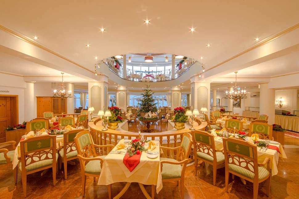 Een foto van het interieur van Grand Hotel Zell am See