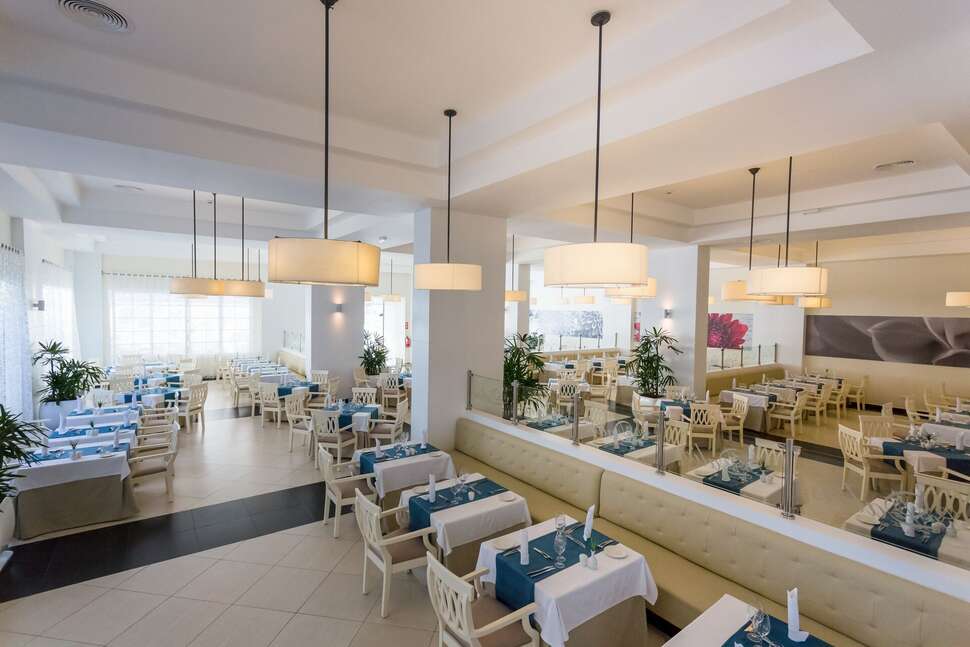 Een foto van Luxury Bahia Principe Bouganville