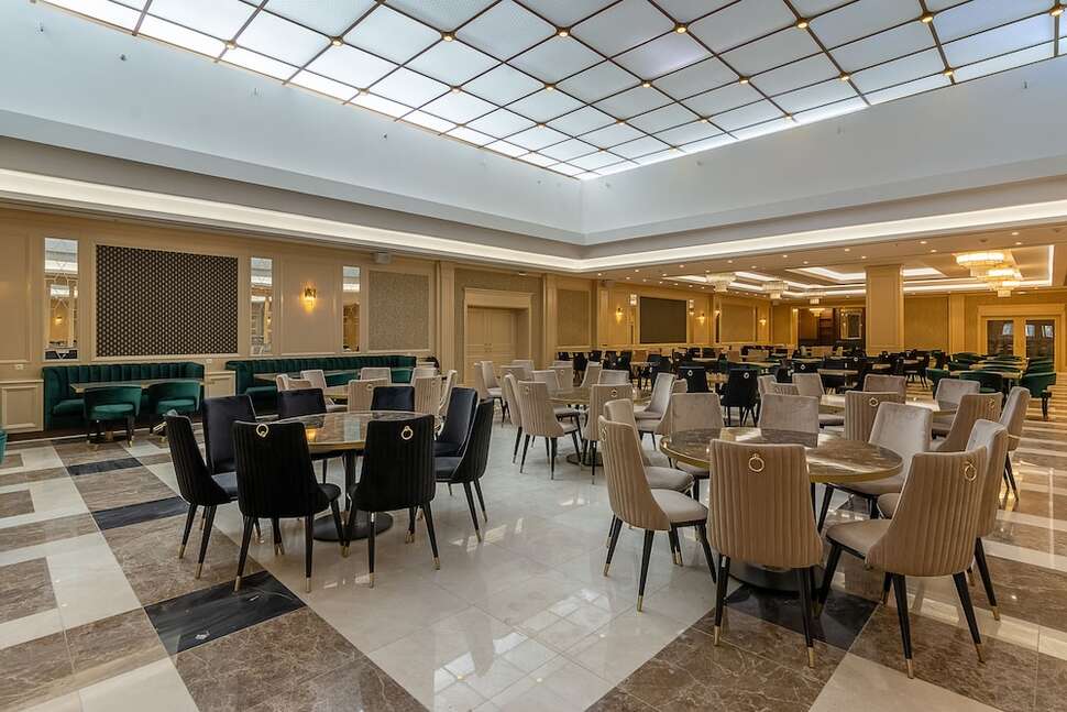 Een foto van Astoria Grand Hotel