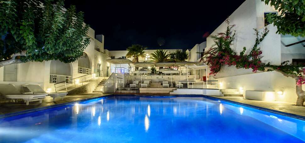 Een foto van RK Beach Hotel