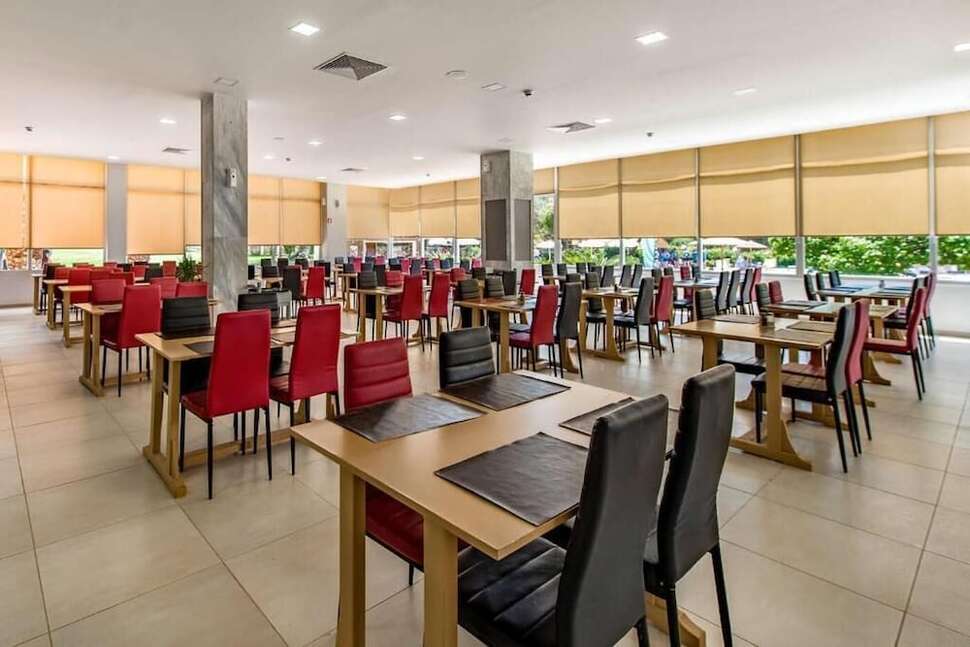 Een foto van de faciliteiten bij Evia Riviera Resort