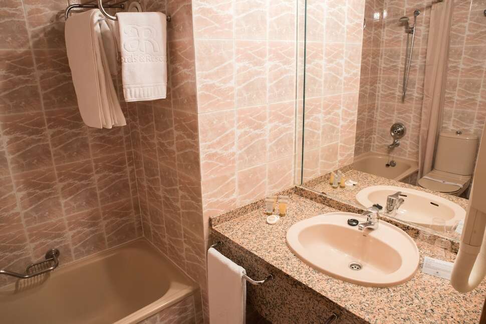 Een foto van AR Roca Esmeralda & Spa