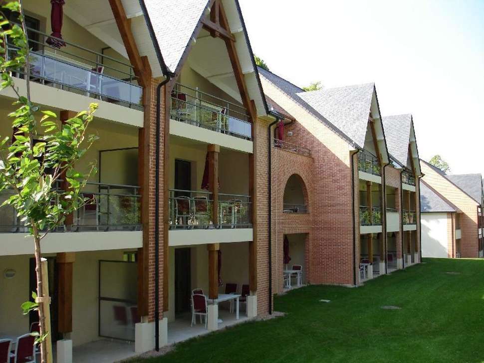 Een foto van de buitenkant van Residence Du Parc