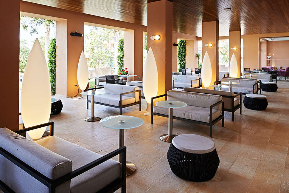 Een foto van het interieur van Hipotels Barrosa Palace & Spa