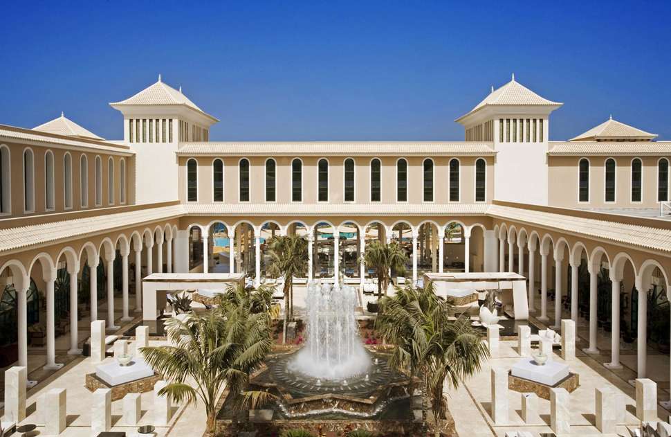 Een foto van het interieur van Gran Melia Palacio de Isora