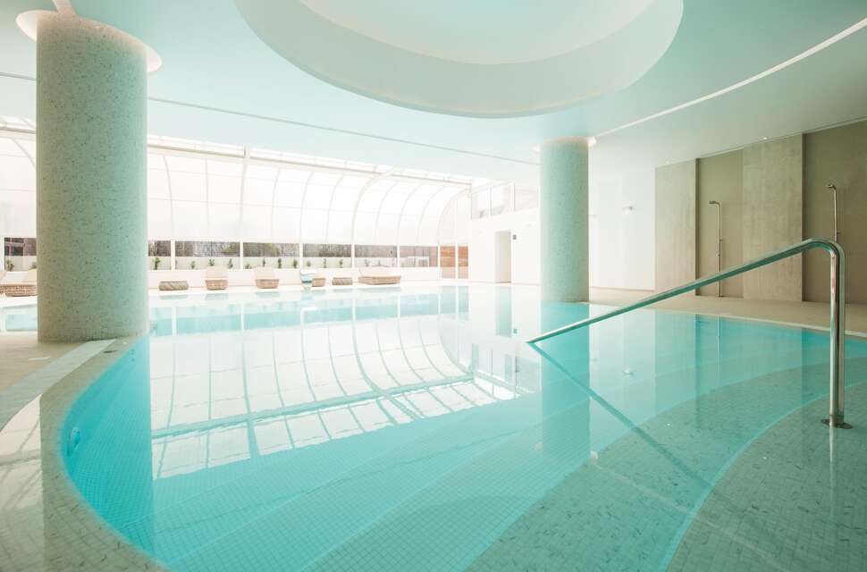 Een foto van het zwembad bij Alto Lido Hotel