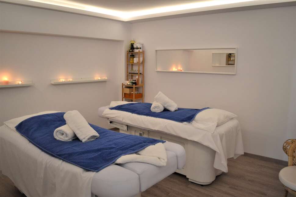 Ein Foto The Alley Hotel