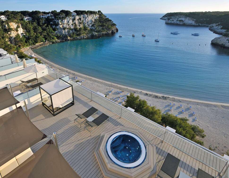 Ein Foto von der Terrasse im Melia Cala Galdana