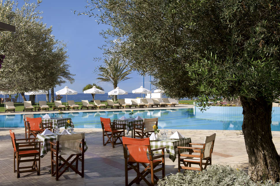 Een foto van de faciliteiten bij Constantinou Bros Athena Royal Beach Hotel