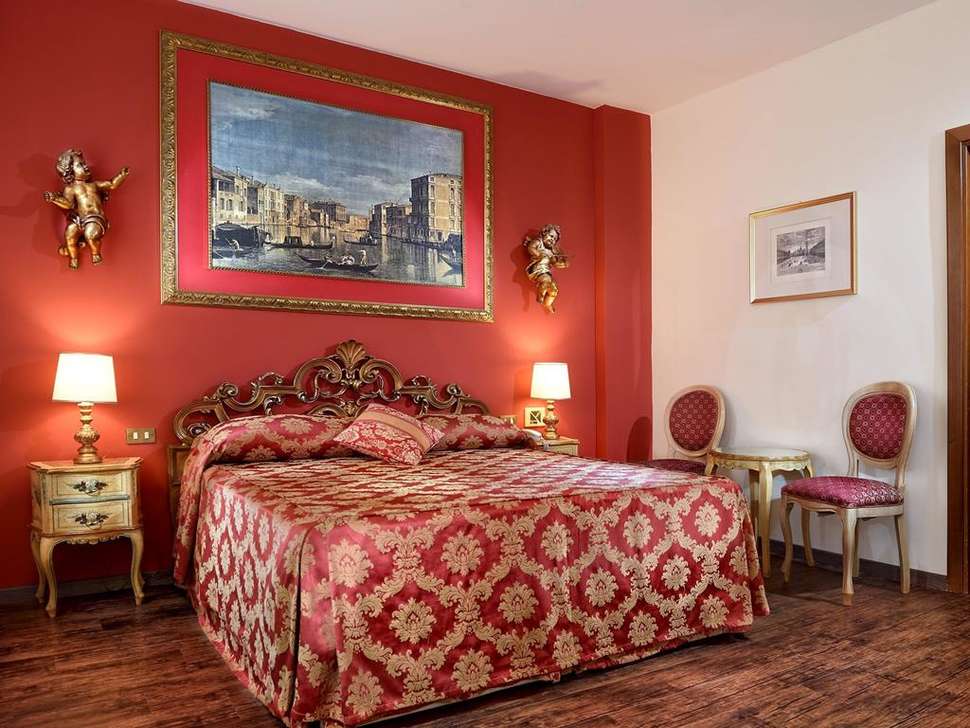 Een foto van een overzicht van Hotel Amadeus