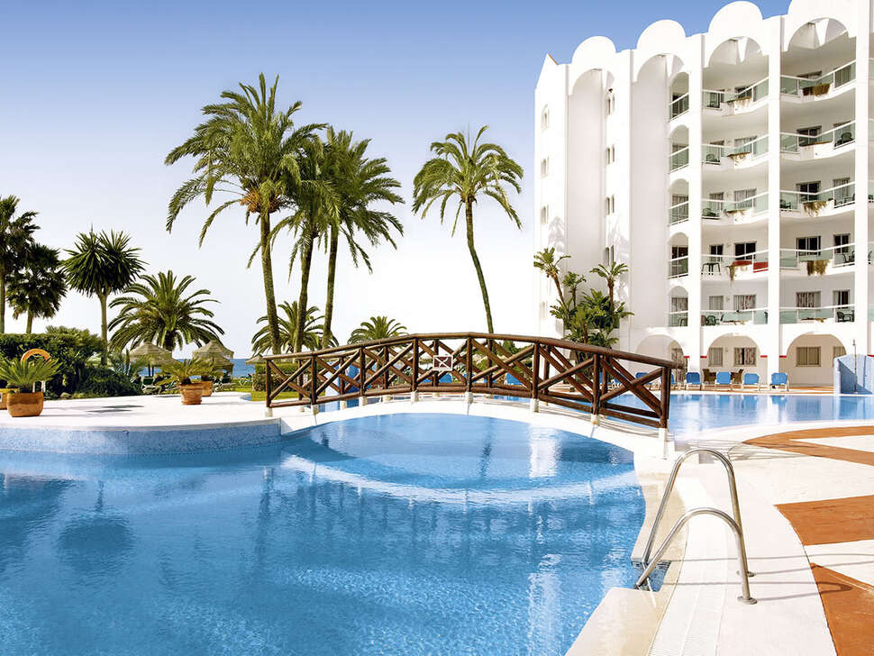 Een foto van het zwembad bij Ona Marinas de Nerja