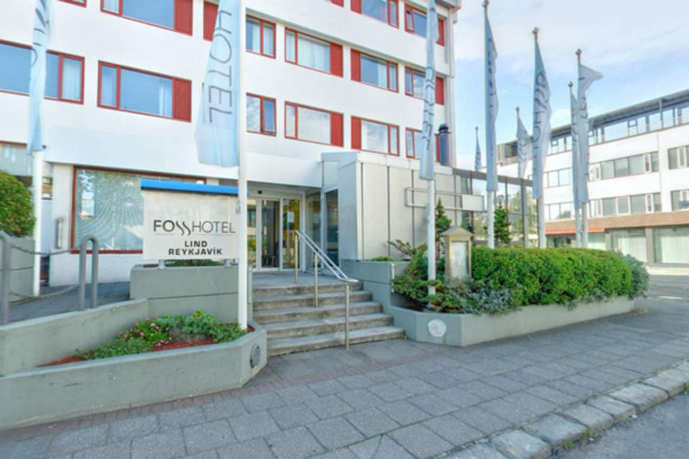 Een foto van de buitenkant van Fosshotel Lind