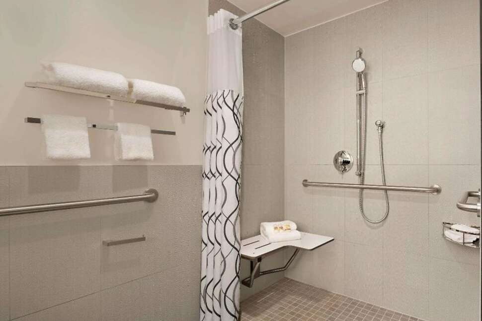 Een foto van La Quinta Inn & Suites by Wyndham Times Square South