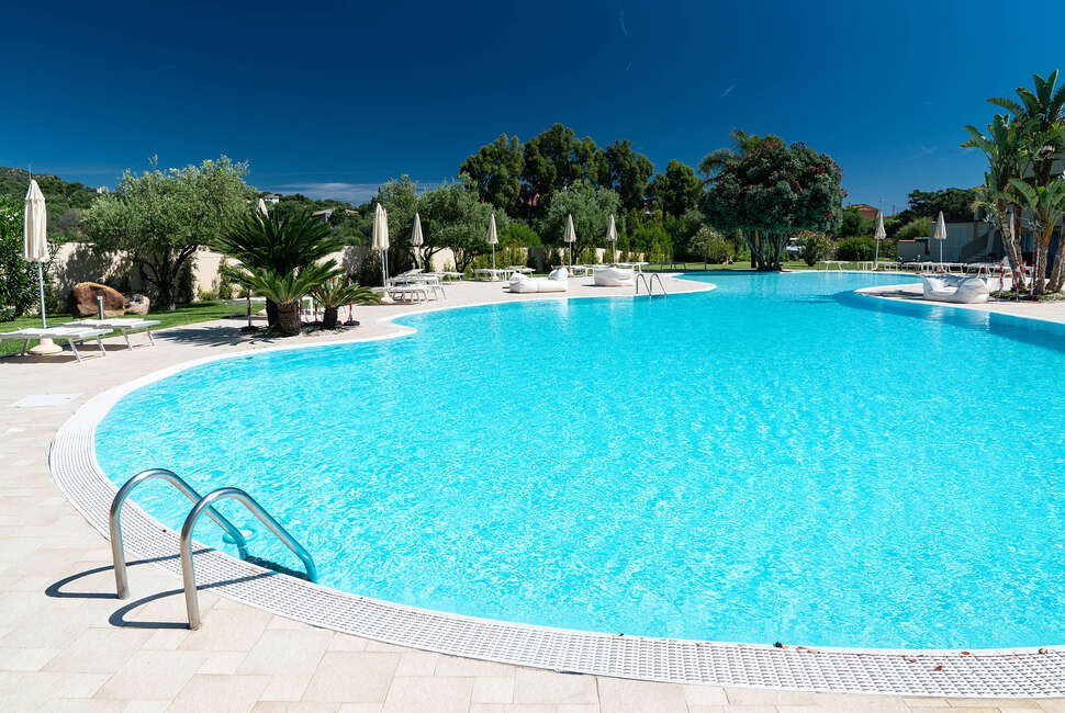 Een foto van het zwembad bij San Teodoro Hotel