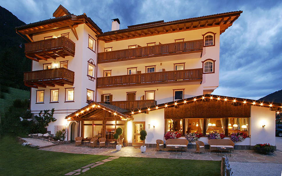 Een foto van de buitenkant van Rainell Dolomites Retreat