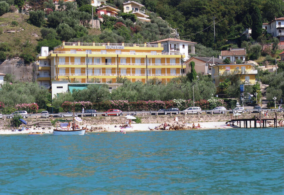Een foto van de buitenkant van Hotel Internazionale