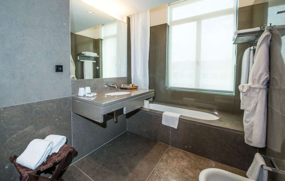 Een foto van The Editory Artist Baixa Porto Hotel