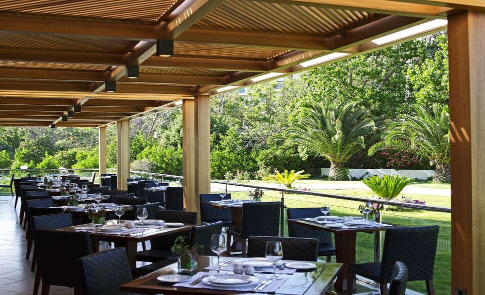 Ein Foto von der Terrasse im Mitsis Faliraki Beach Hotel & Spa