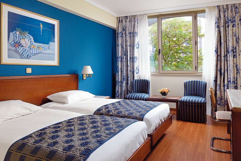 Ein Foto Titania Hotel