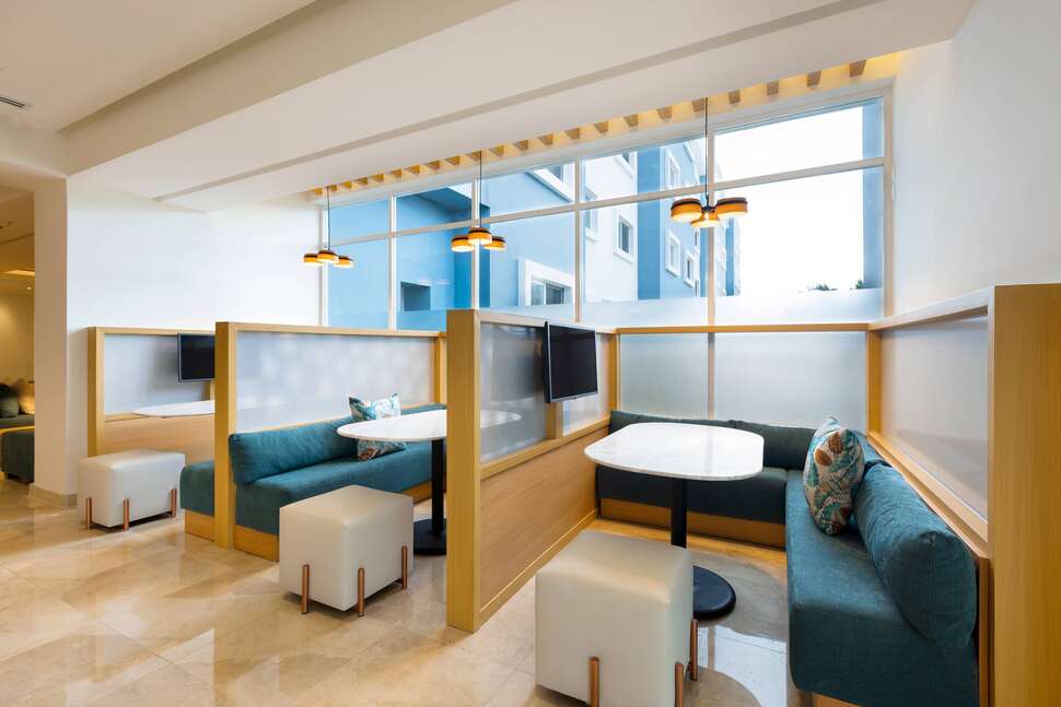 Ein Foto Courtyard by Marriott Cancun Airport