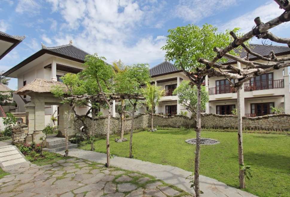 Een foto van de buitenkant van Radha Phala Resort & Spa