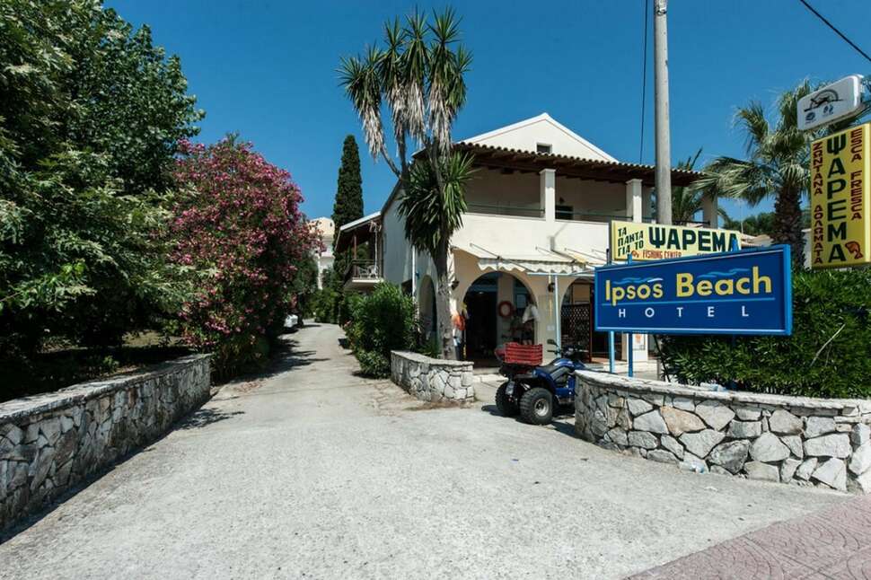 Ein Foto von der Außenansicht des Ipsos Beach Hotel