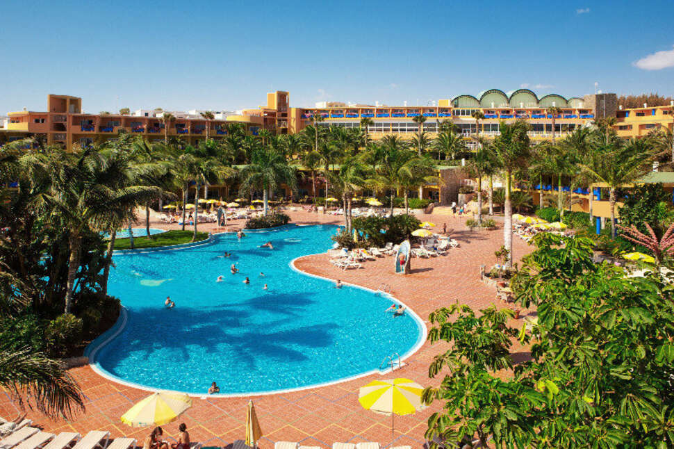 Een foto van het zwembad bij Hotel Drago Park by Pierre & Vacances