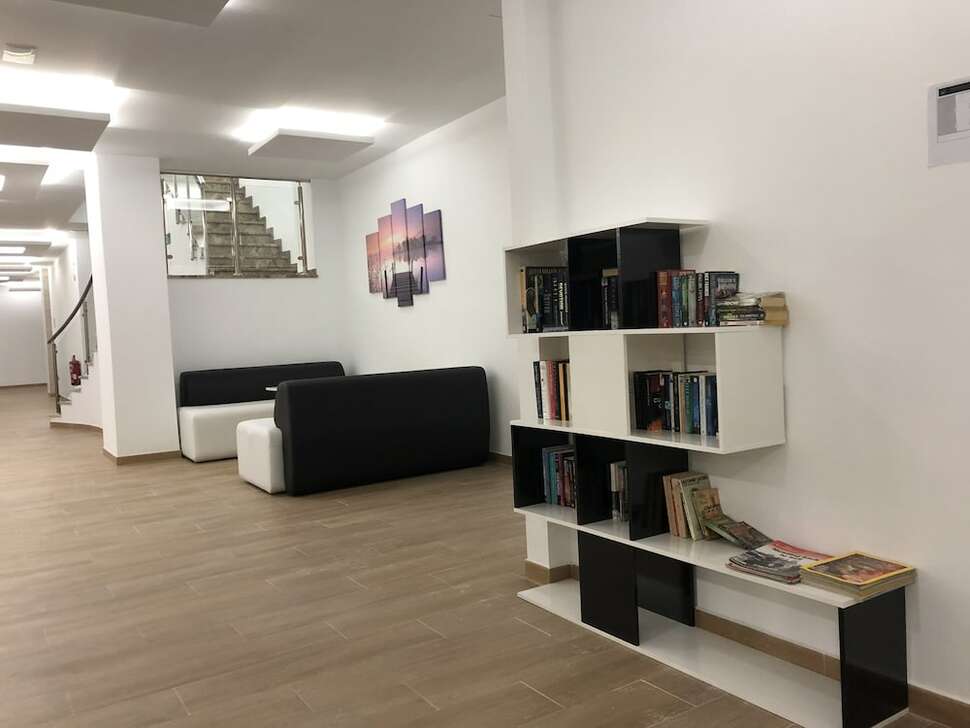 Een foto van het interieur van Flamingo Beach Resort