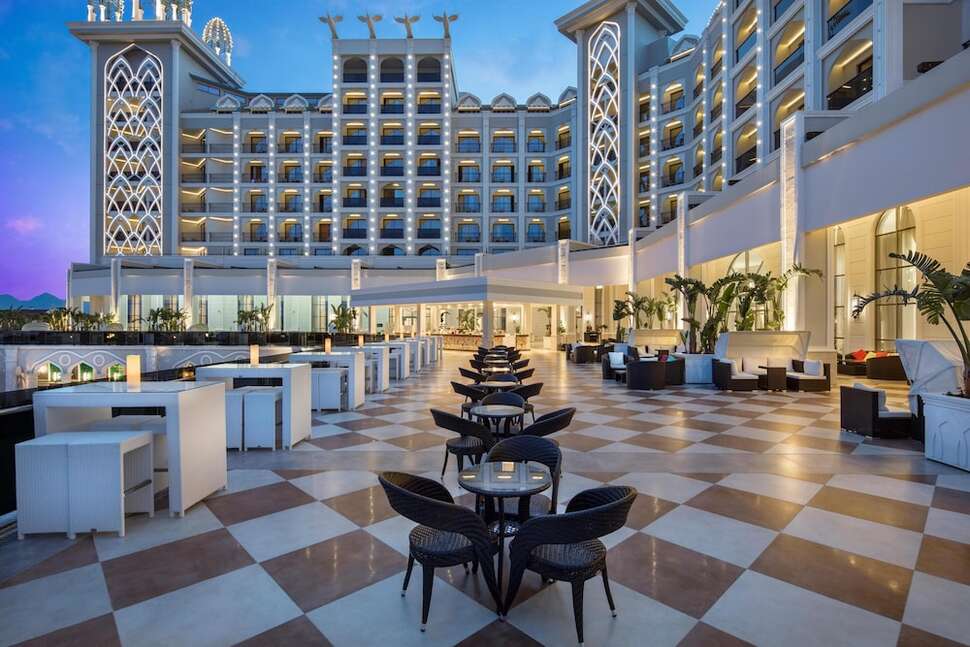 Een foto van het terras bij Granada Luxury Belek