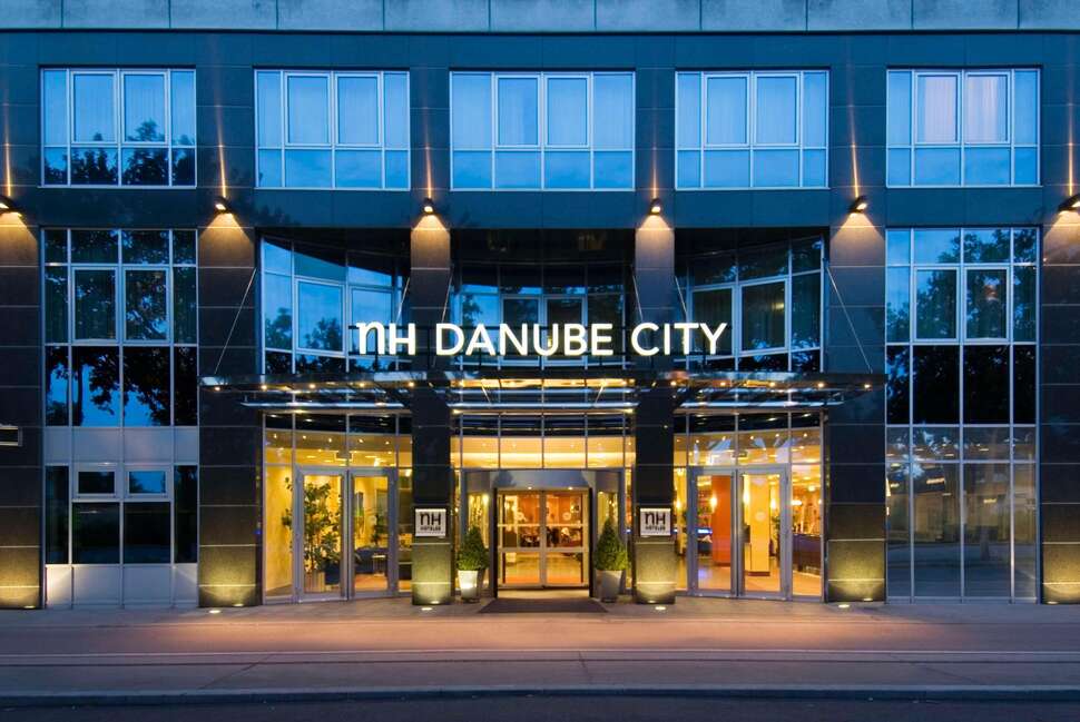 Ein Foto von der Außenansicht des NH Danube City