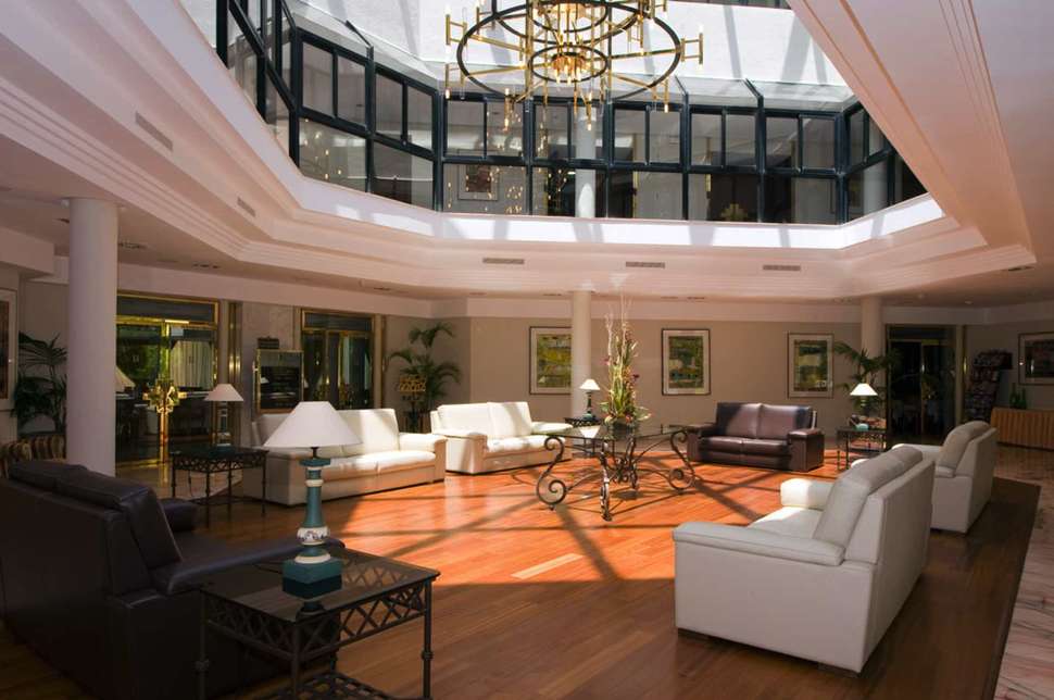 Een foto van het interieur van Hipotels Sherry Park