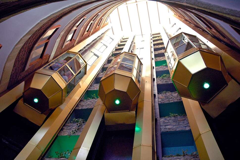 Een foto van het interieur van H-Top Royal Sun